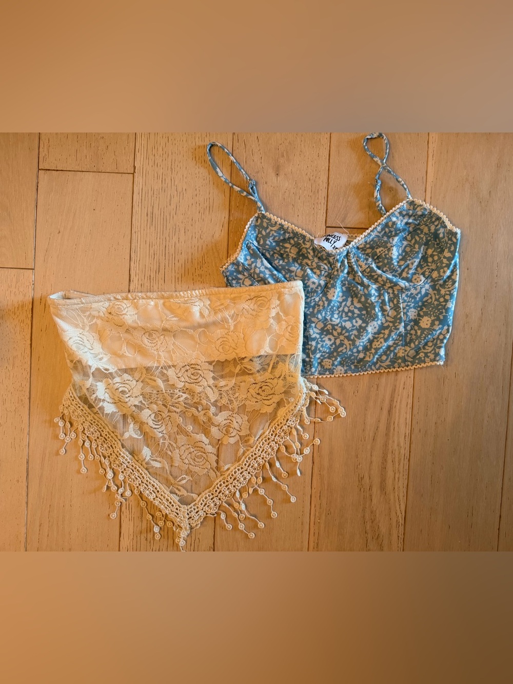 Floral Blue Cropped Cami & Cream Lace Bandana Set